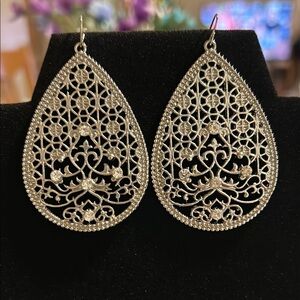 Elegant Silver Filigree Teardrop Earrings